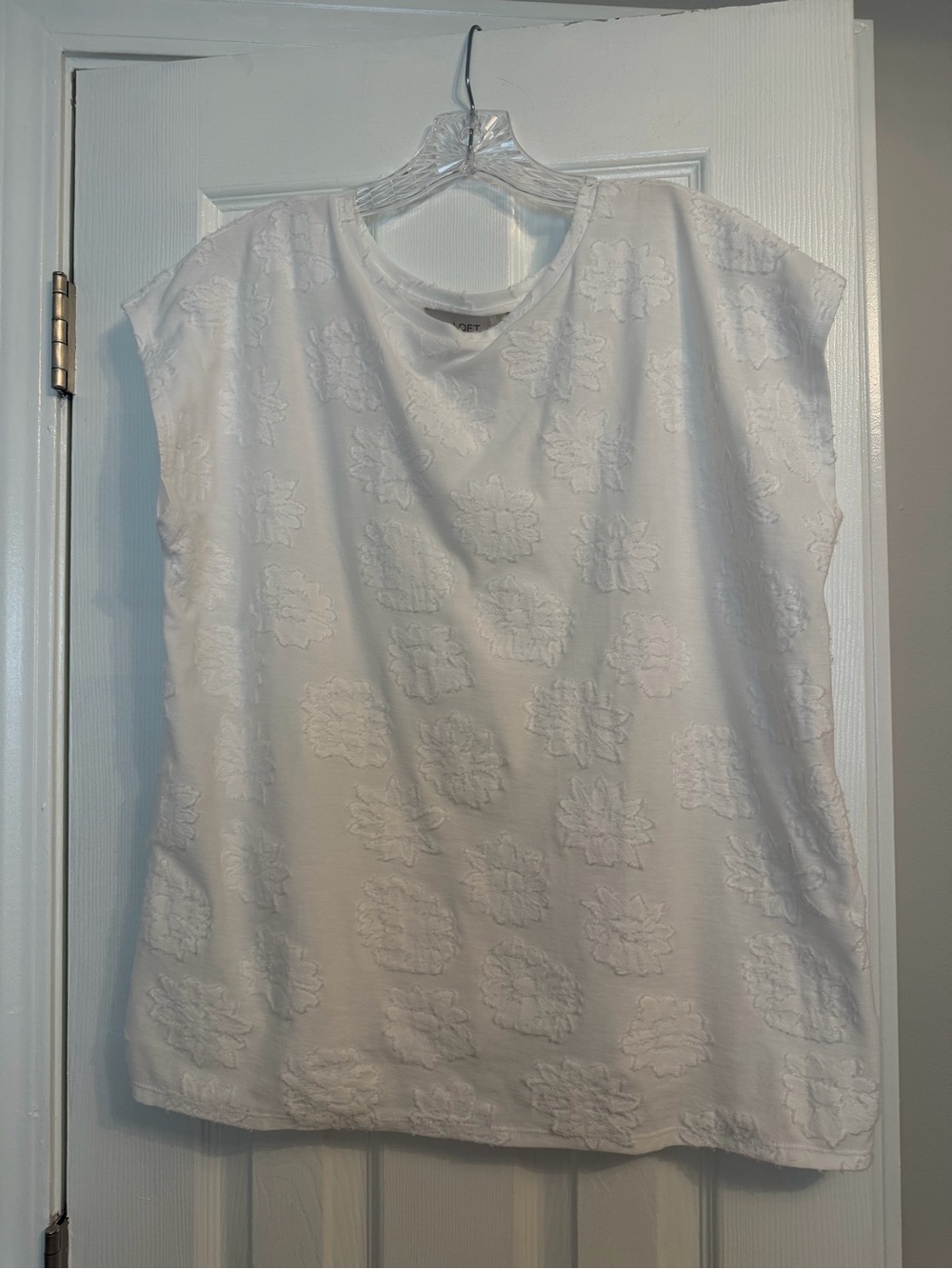 LOFT Classic White Floral Embroidered Cap-Sleeve Top